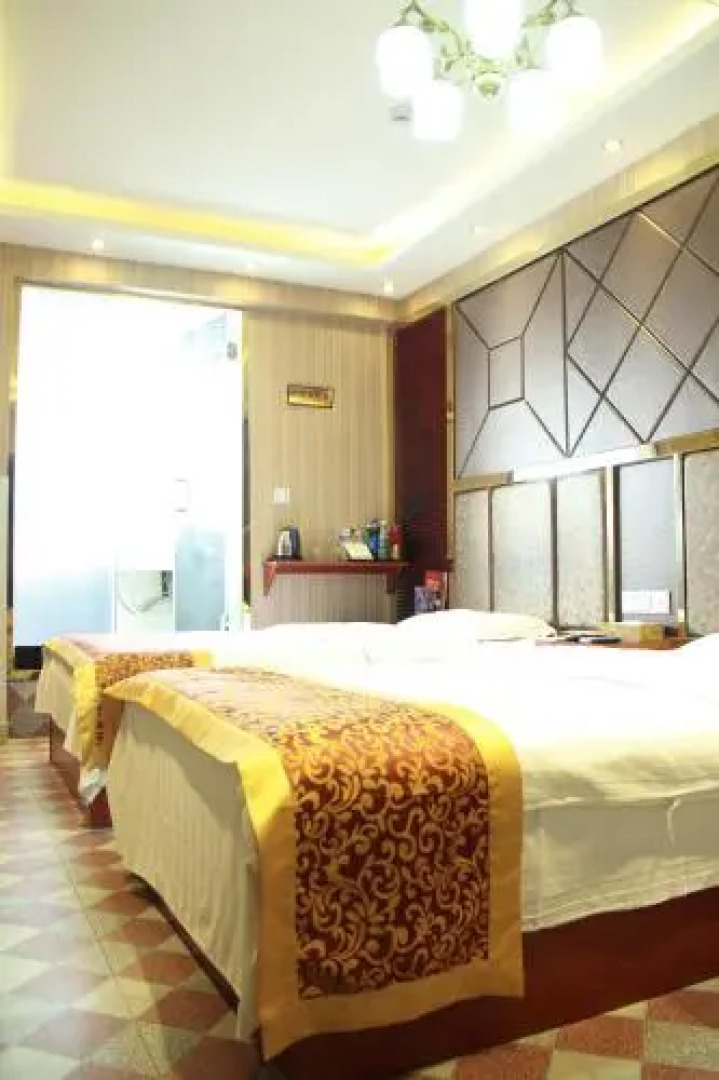 Bazhong Xinchen Business Inn