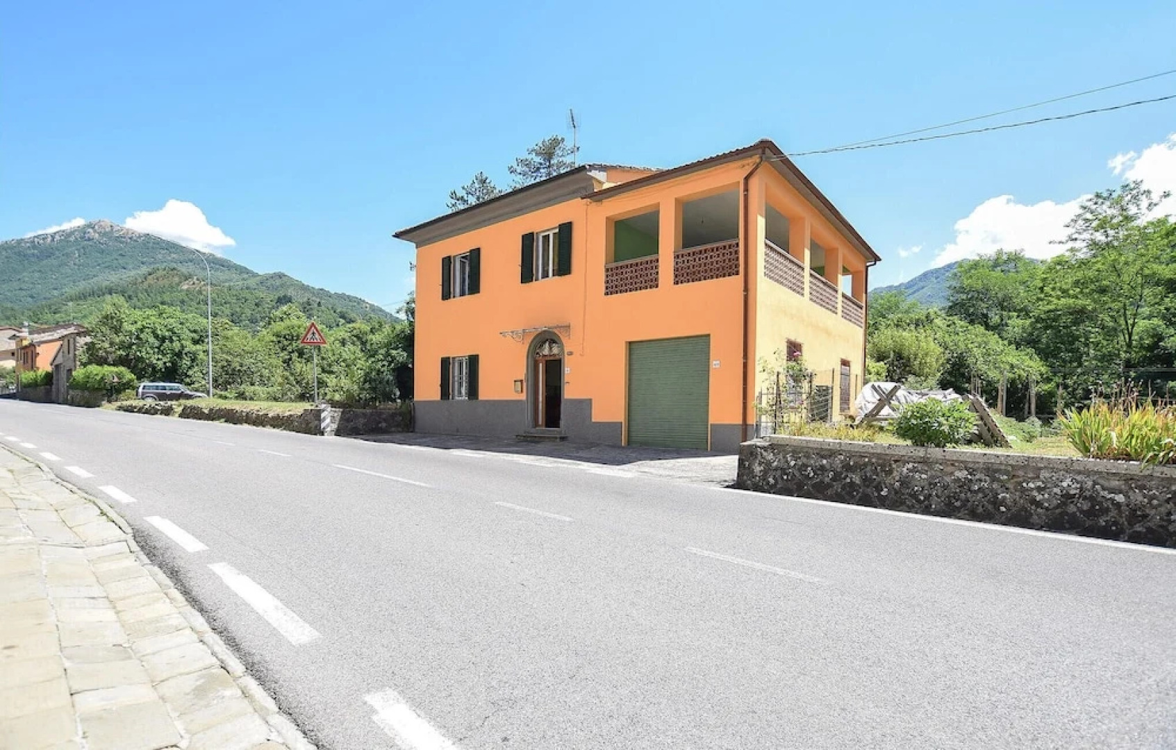Amazing Home in Astracaccio LU With 2 Bedrooms