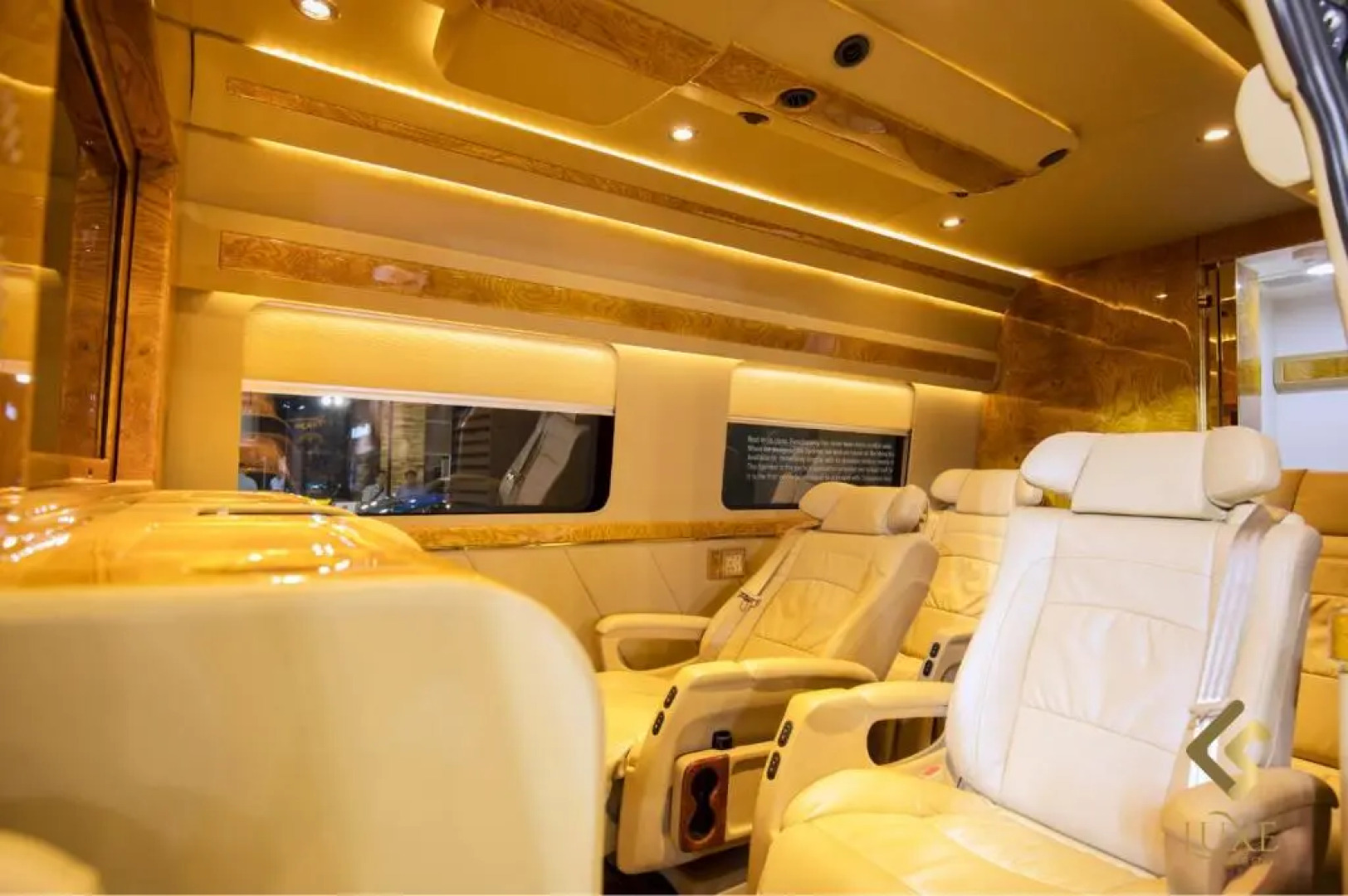 Duplex Apartments By Luxe Your Stays- Sandwell, West Bromwich