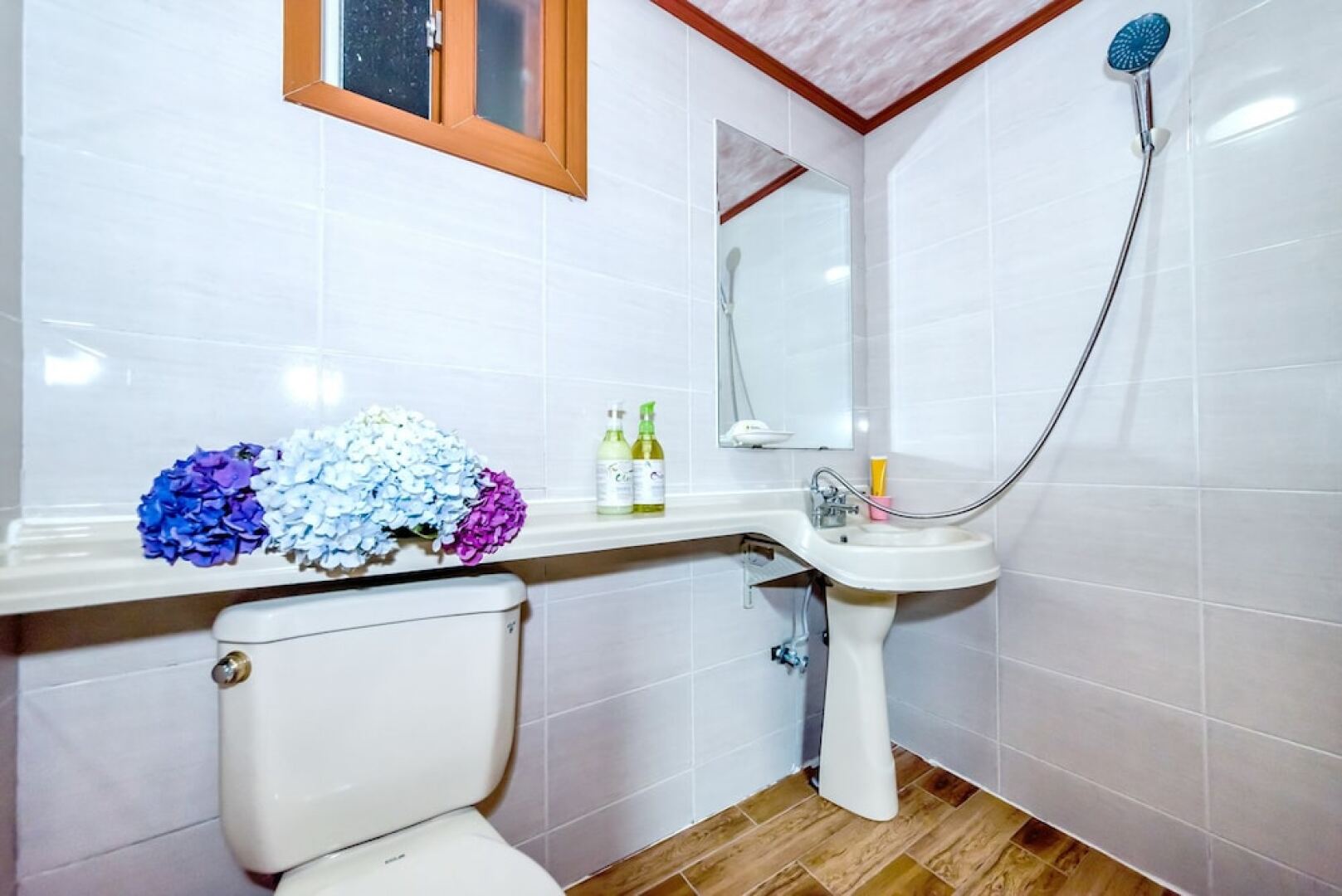 The May of Jeju House Pension