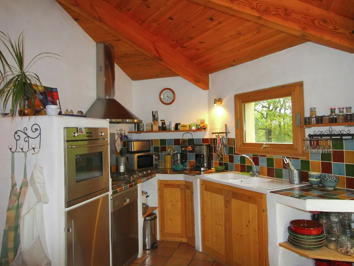 Cozy Holiday Home in Faucon With Swimming Pool