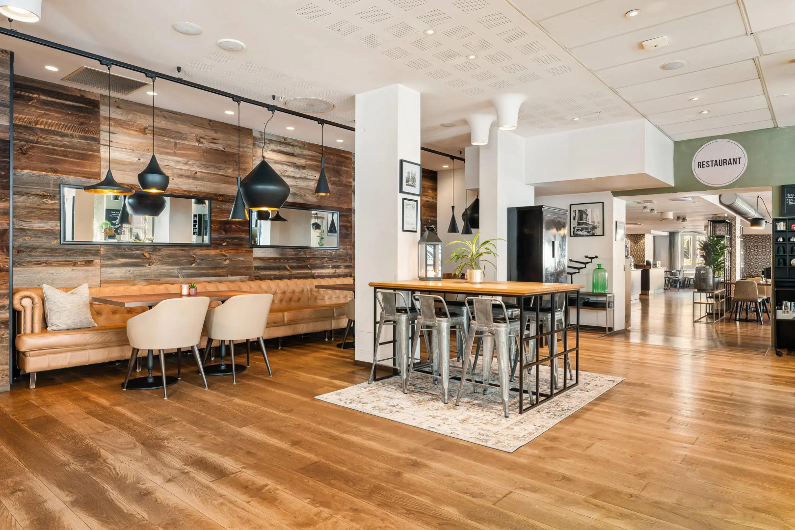 Clarion Hotel Admiral