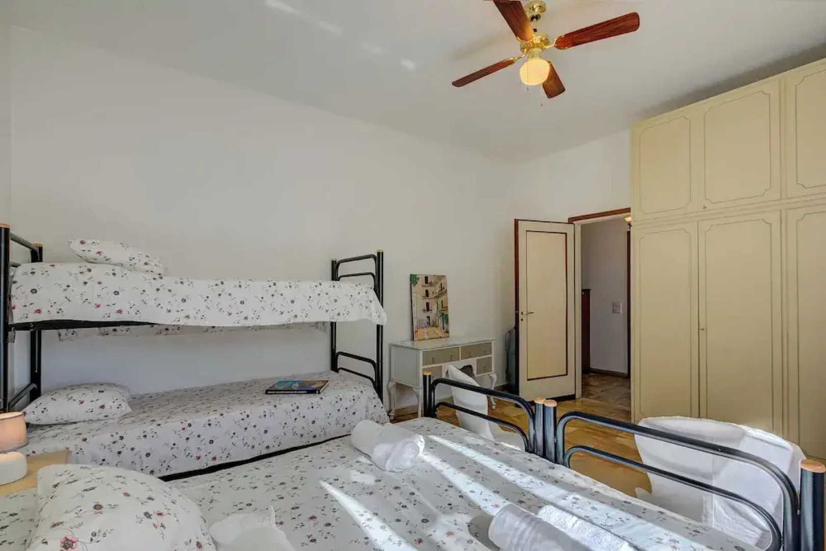 Blooming Villa Cos Lake View