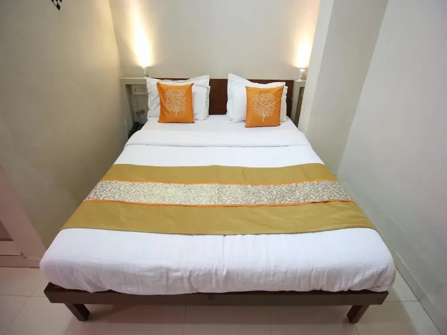 OYO 2156 Hotel Isher International