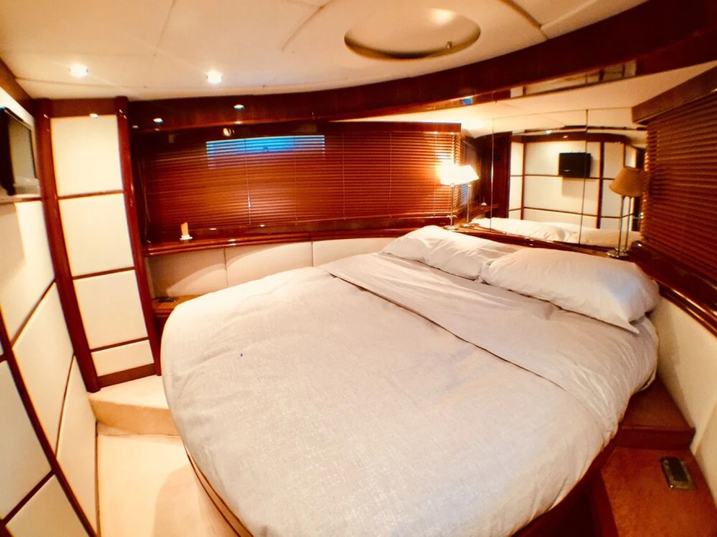 Easyacht Boat & Breakfast