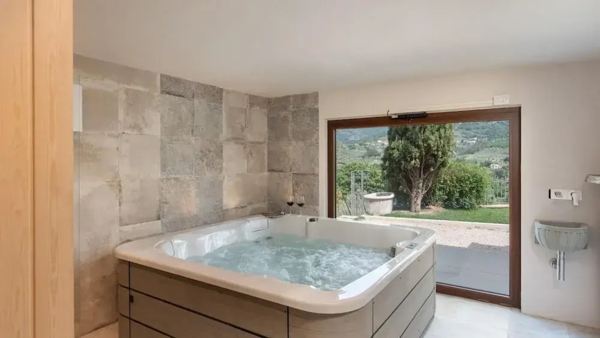 Terrazza Sulla Valle 4 2 Emma Villas