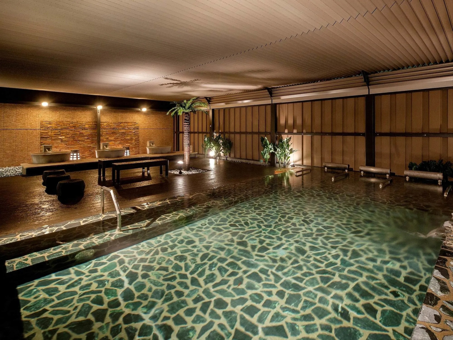 Отель APA Hotel & Resort Tokyo Bay Makuhari