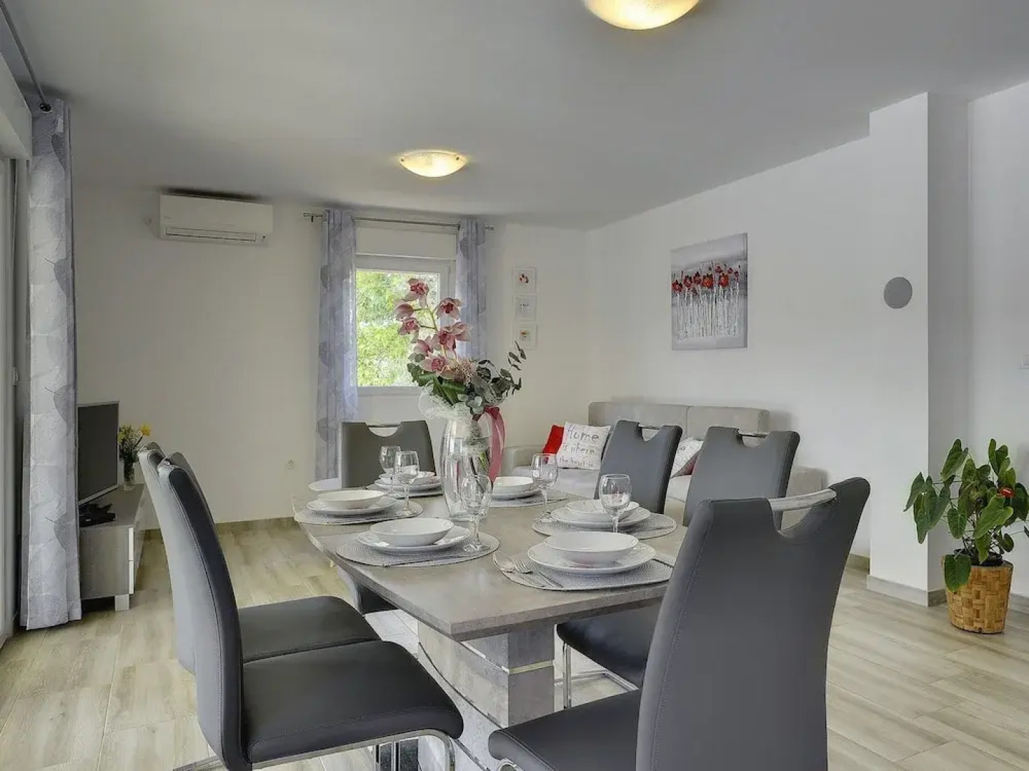 Villa in Marcana With Pool and Adriatic Views