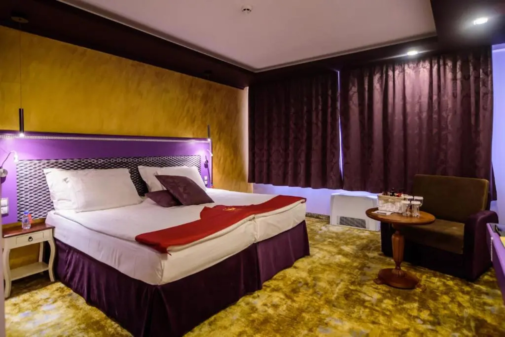 Diplomat Plaza Hotel & Resort