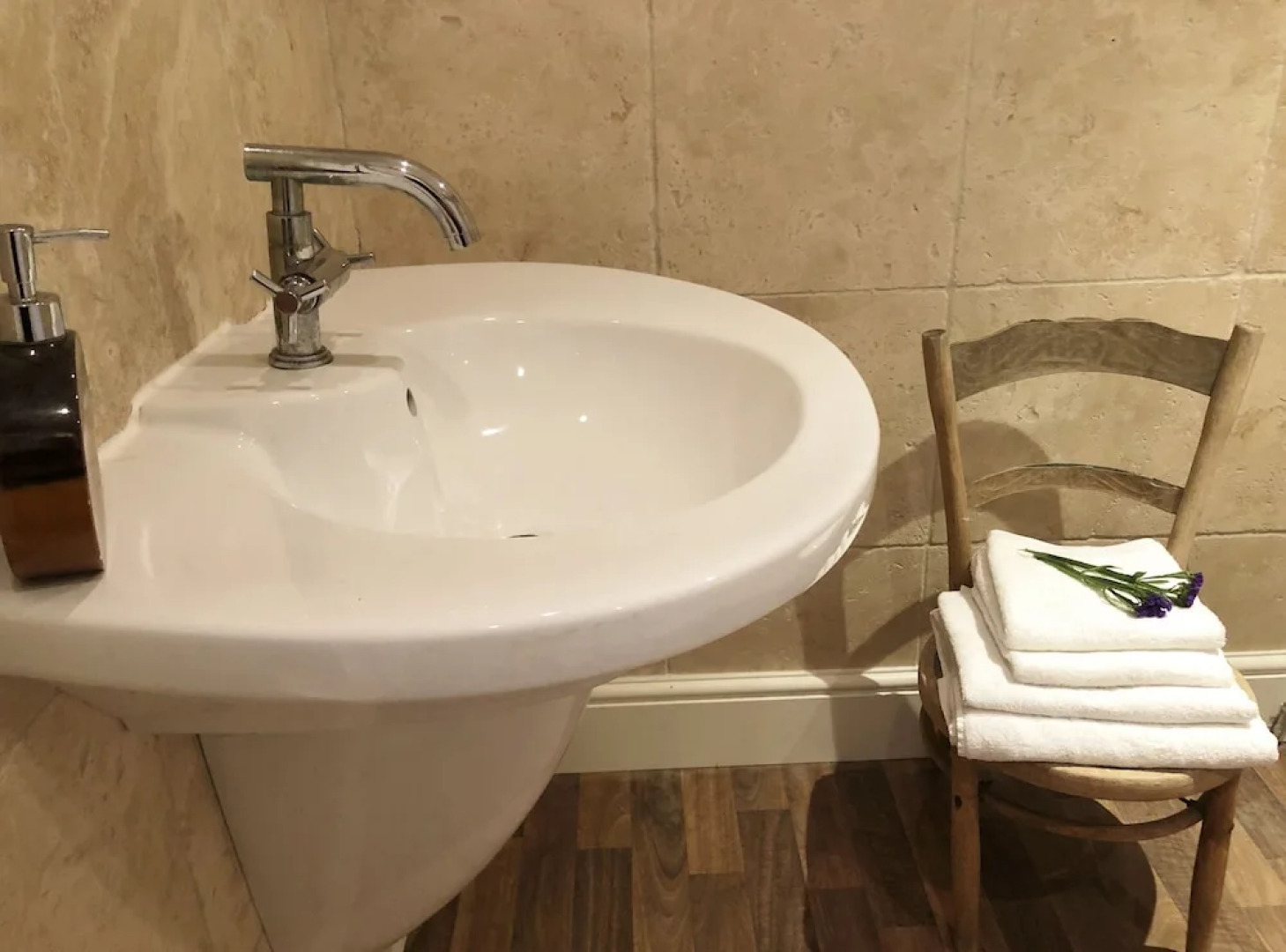 Greys House - A Warm Welcome to the Brecon Beacons