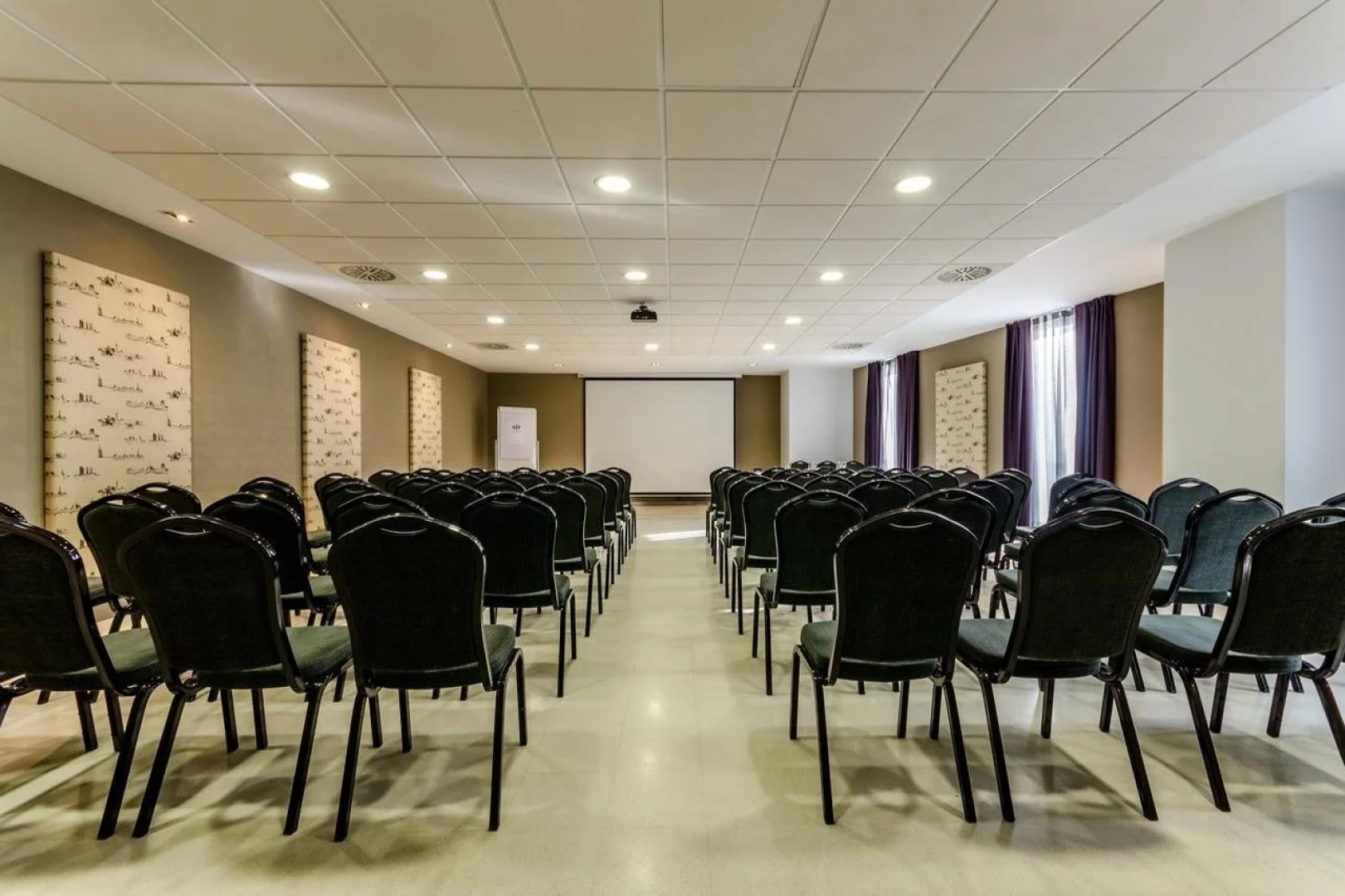 Hotel YIT Vía Sevilla Mairena