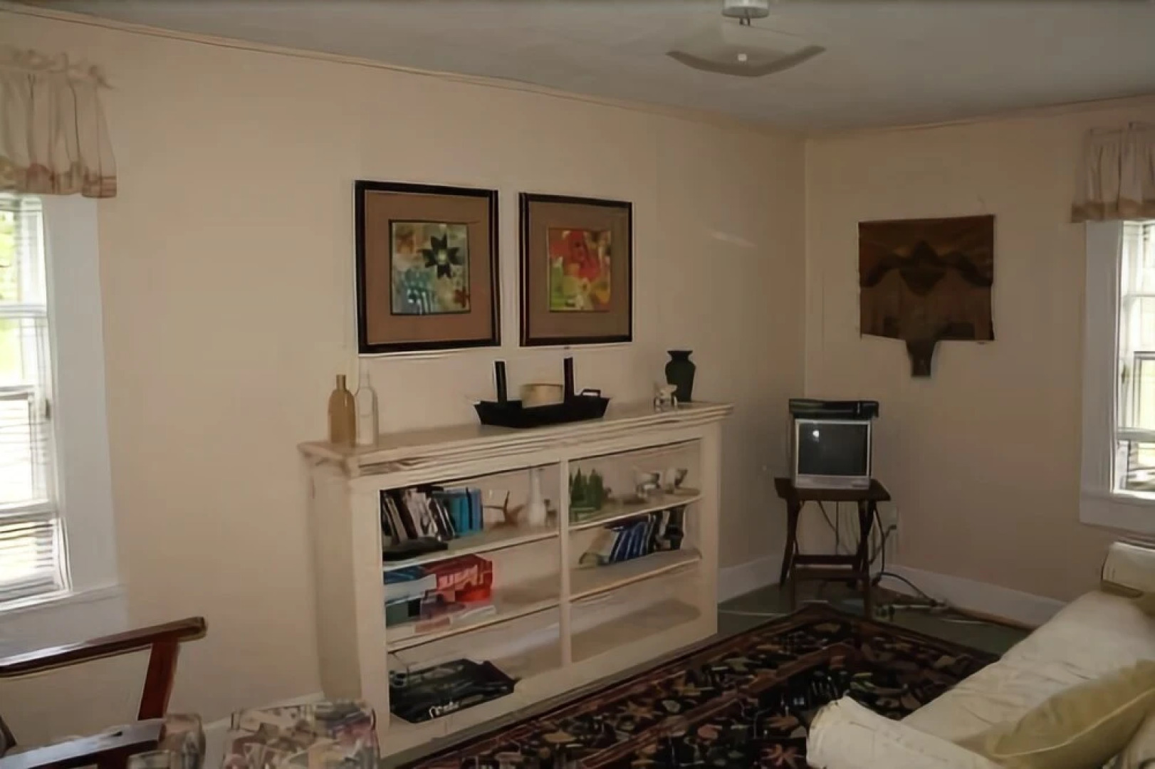 Sweet Pea Cottage - Two Bedroom Home