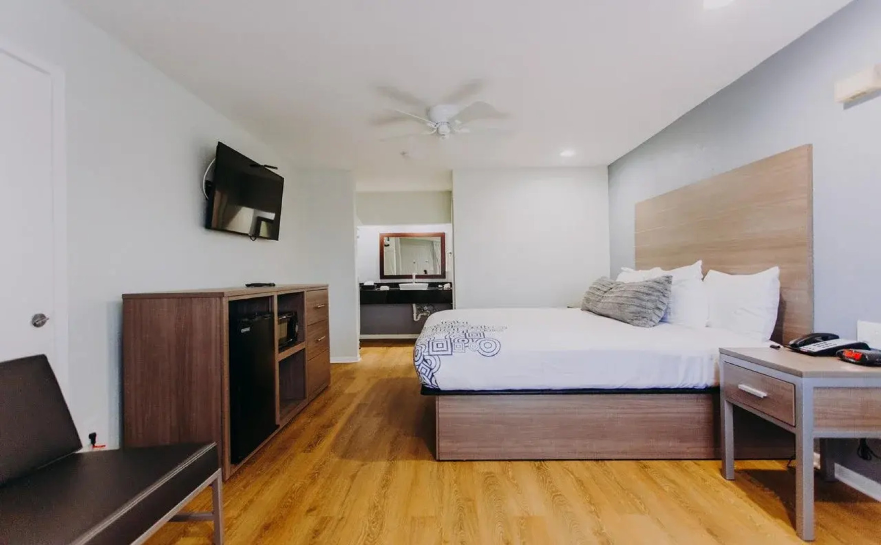 Scottish Inn & Suites - Kemah Boardwalk