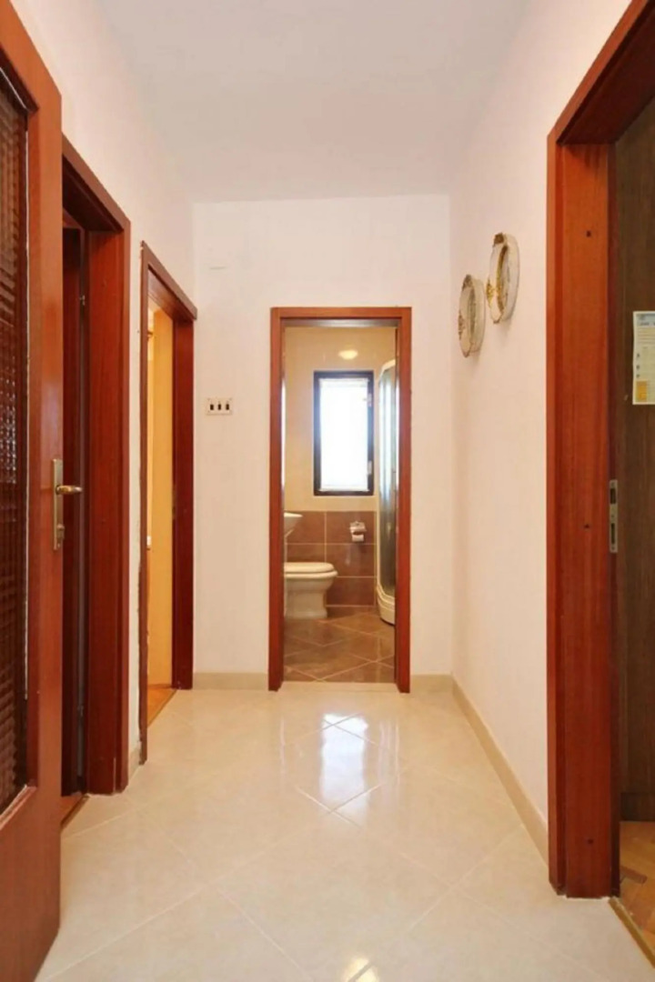 Ljube - quiet location & close to the beach - A2(4+1)