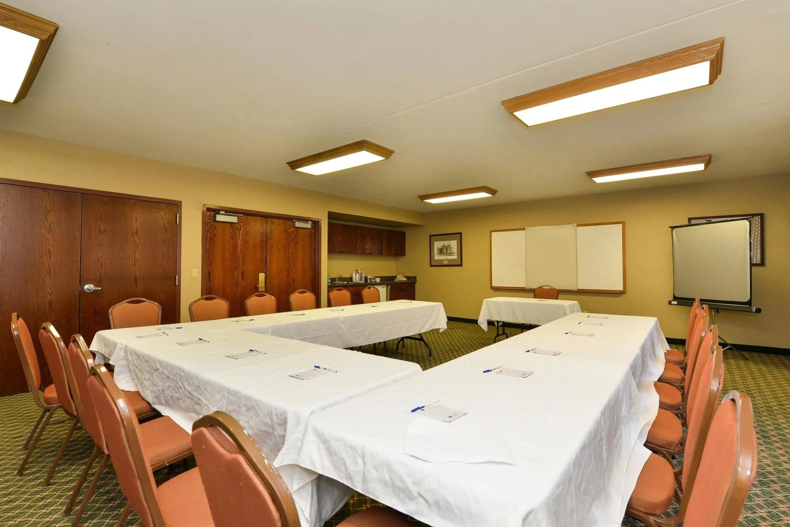 Holiday Inn Express & Suites Phoenix - Tempe by IHG