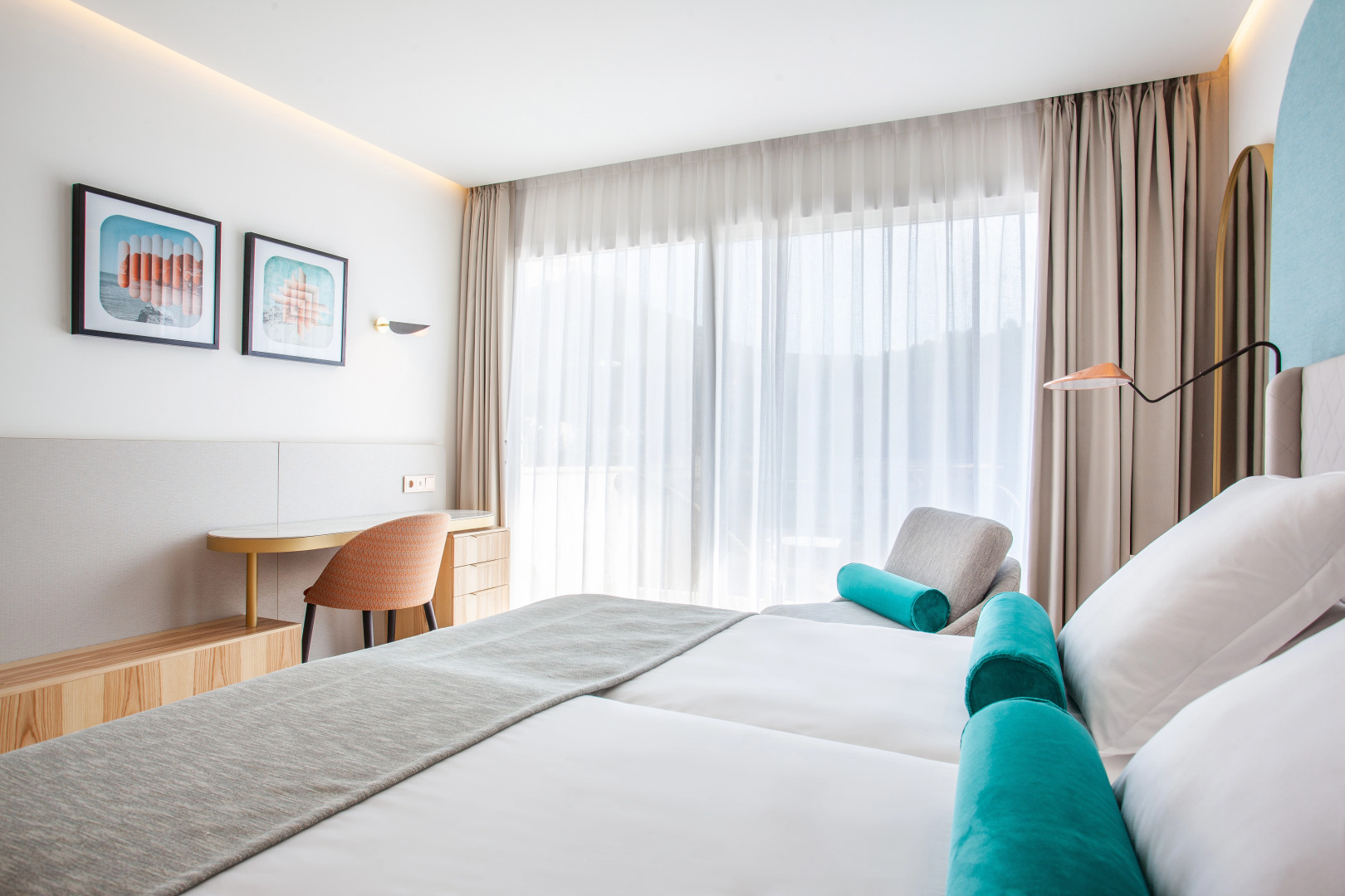 Отель Grupotel Molins