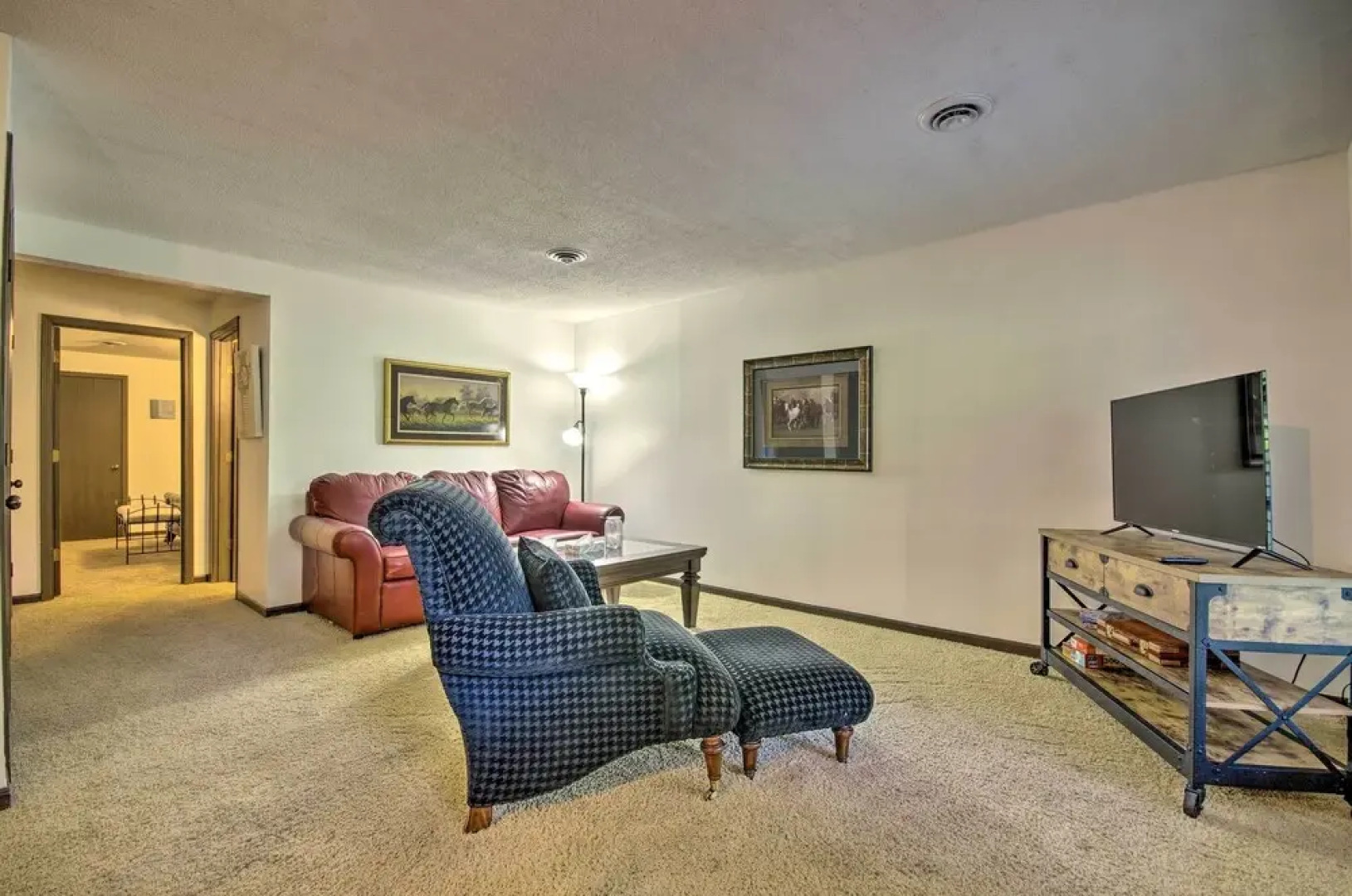 Cozy Hallsville Apartment w/ Shared Hot Tub!