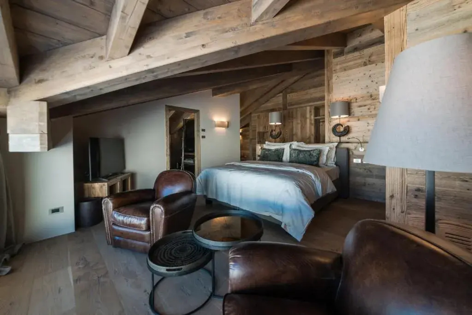 Sunny Valley Mountain Lodge