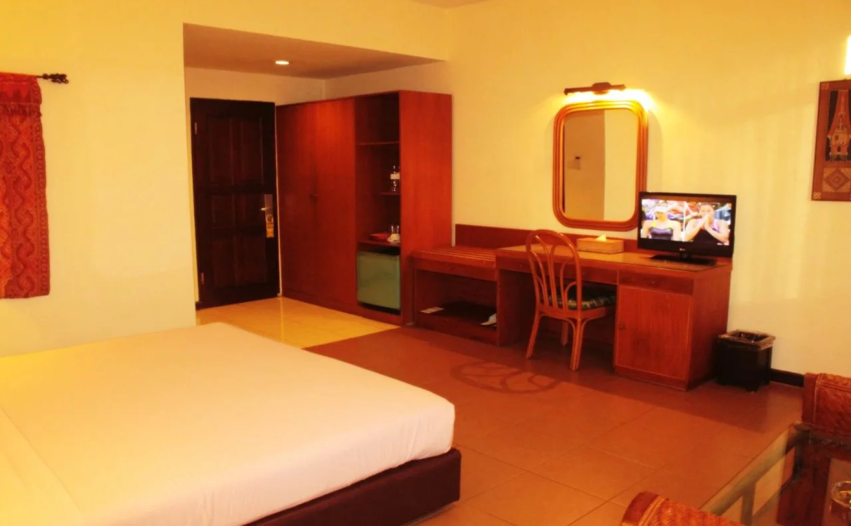 Losari Beach Inn