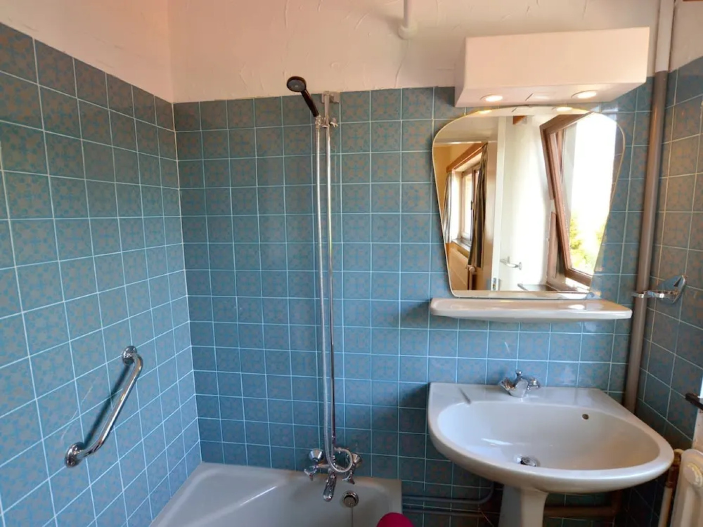 Superb House for Family Group with Swimming Pool, Sauna, Hot Tub, Billiards