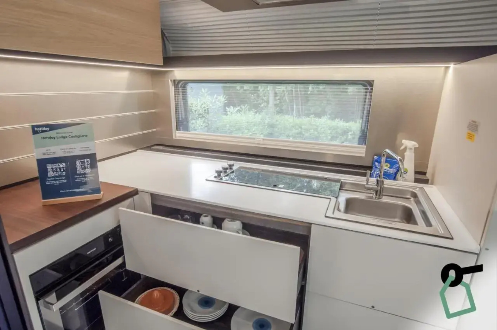 Deluxe - Two Bedroom No.2