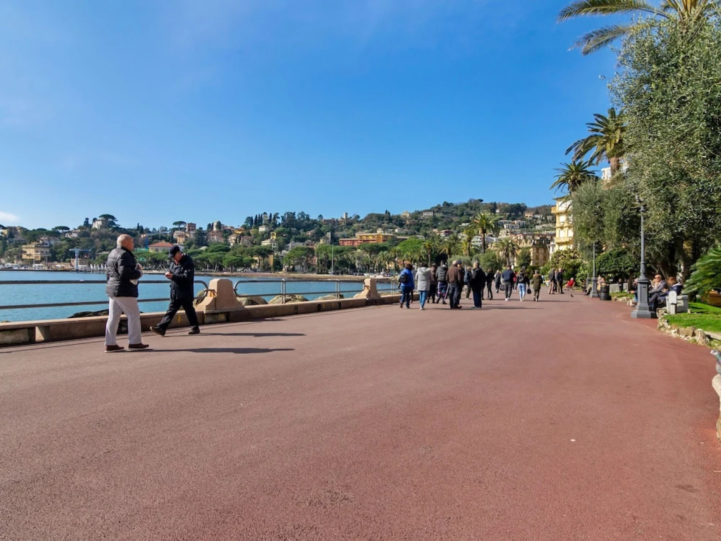 Spacious Apartment in Rapallo with Balcony
