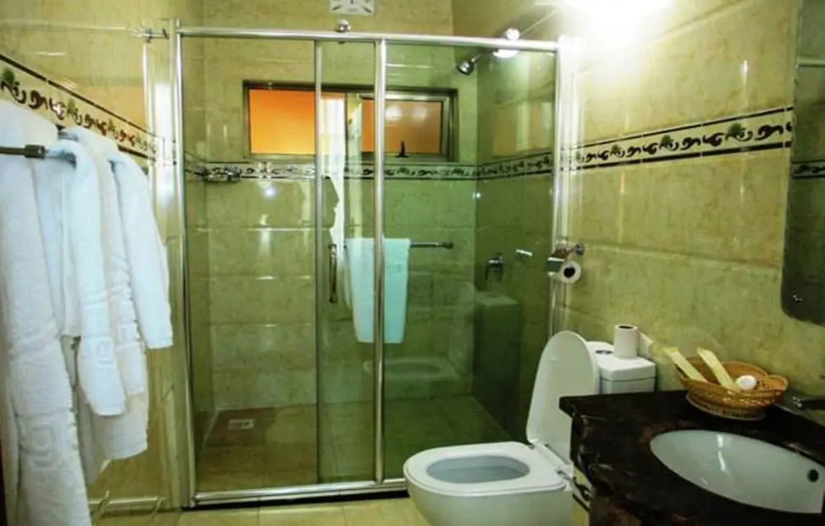 The Legacy Hotel & Suites