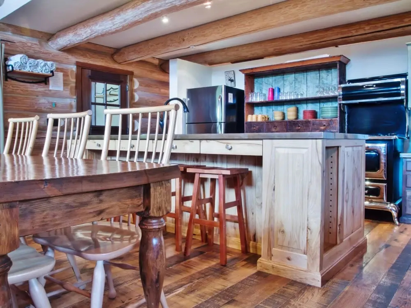 Snow Creek Cabins by Fernie Lodging Co.