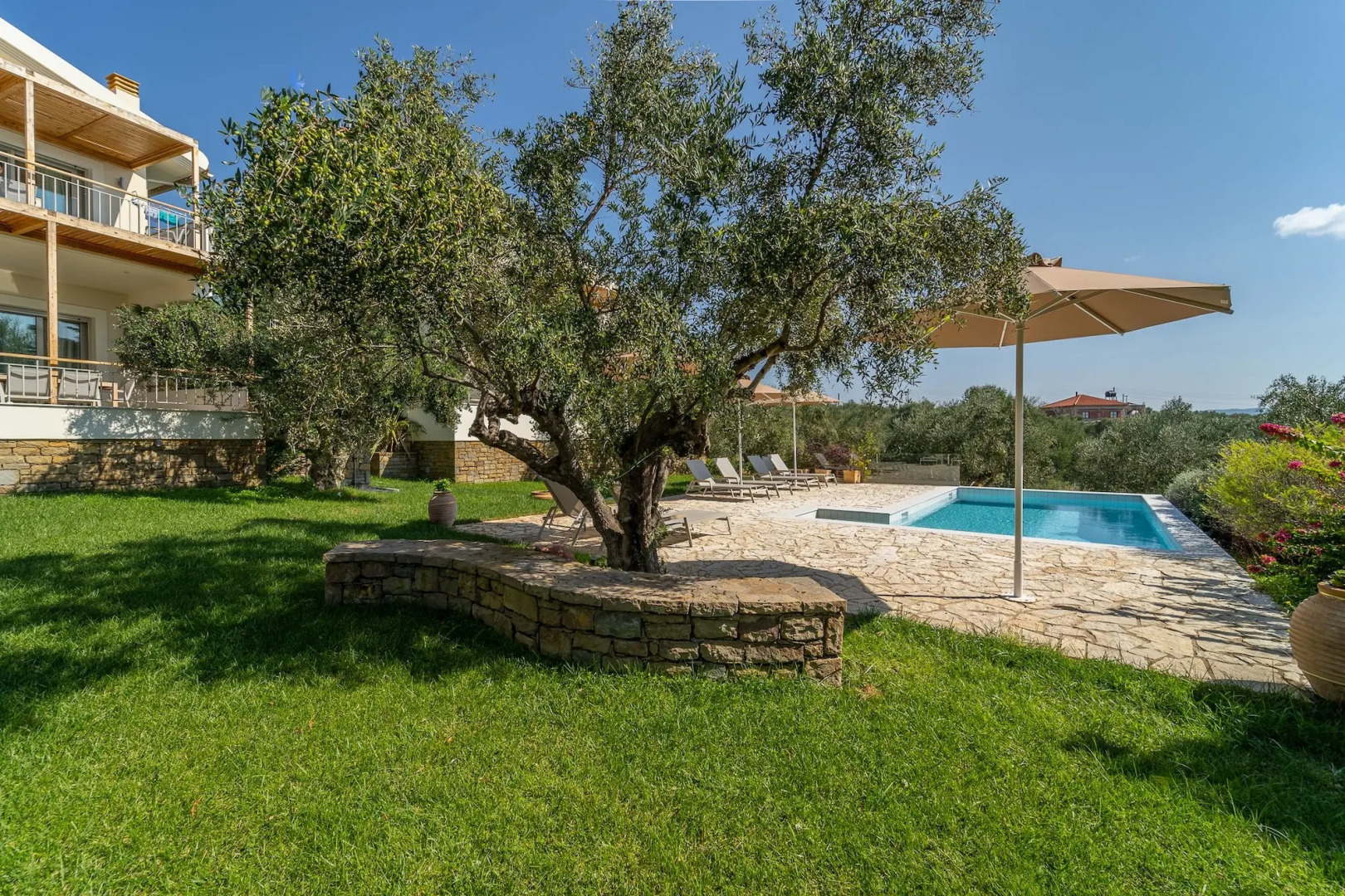 Abelia Luxurious Villas