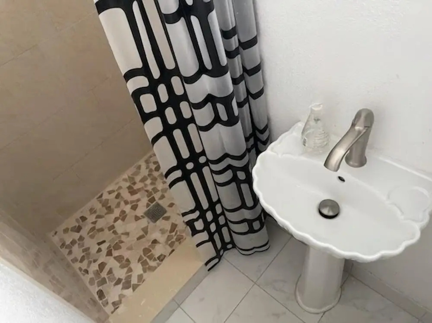 Rim Canal 'yellow House' With Canal Views & Boat Dock 1 Bedroom Cottage by RedAwning