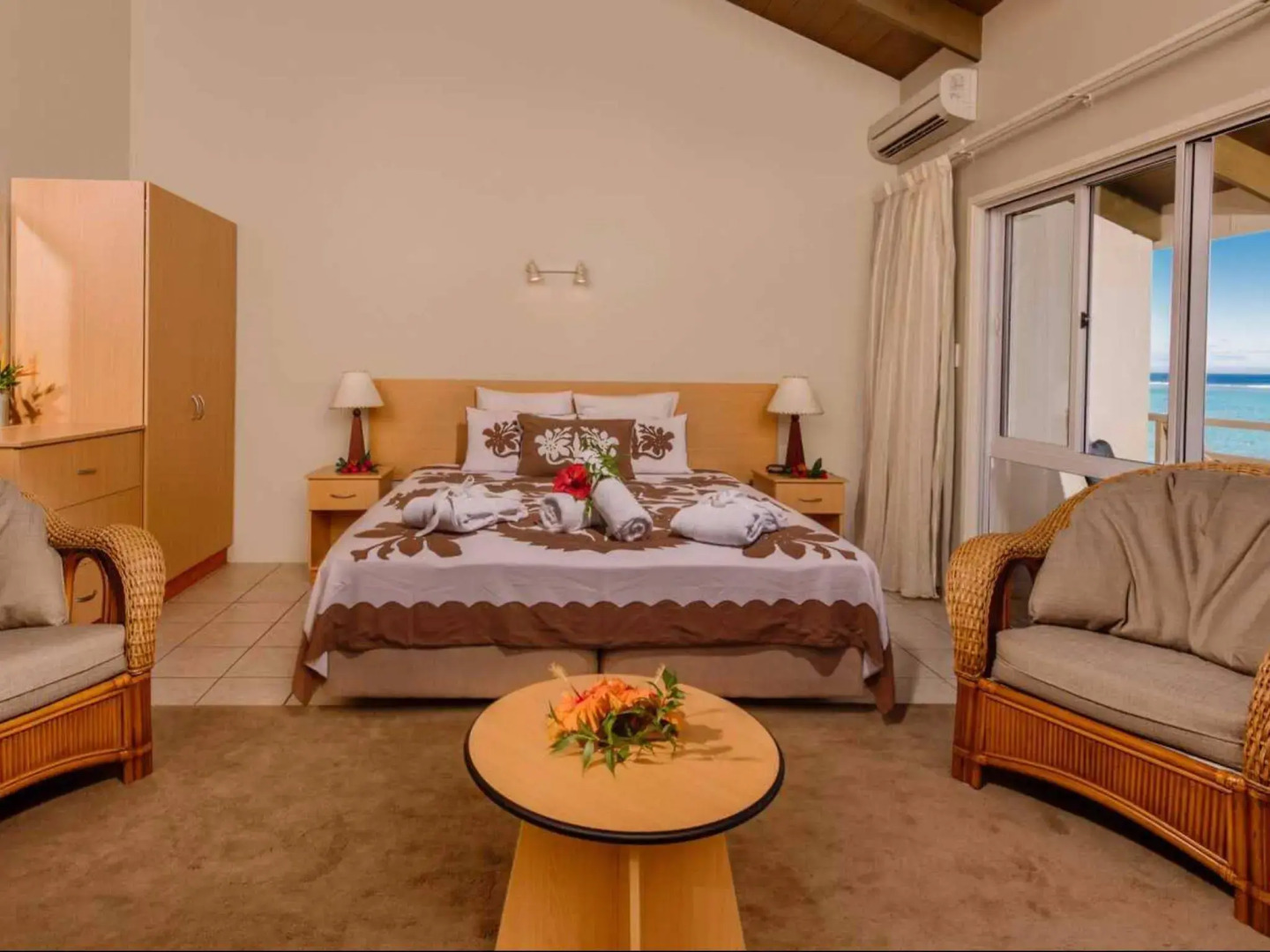 Moana Sands Villas & Apartments