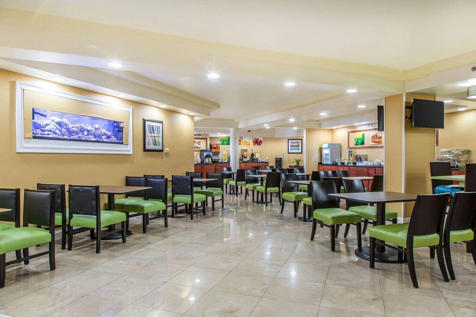 Quality Inn & Suites Middletown - Newport