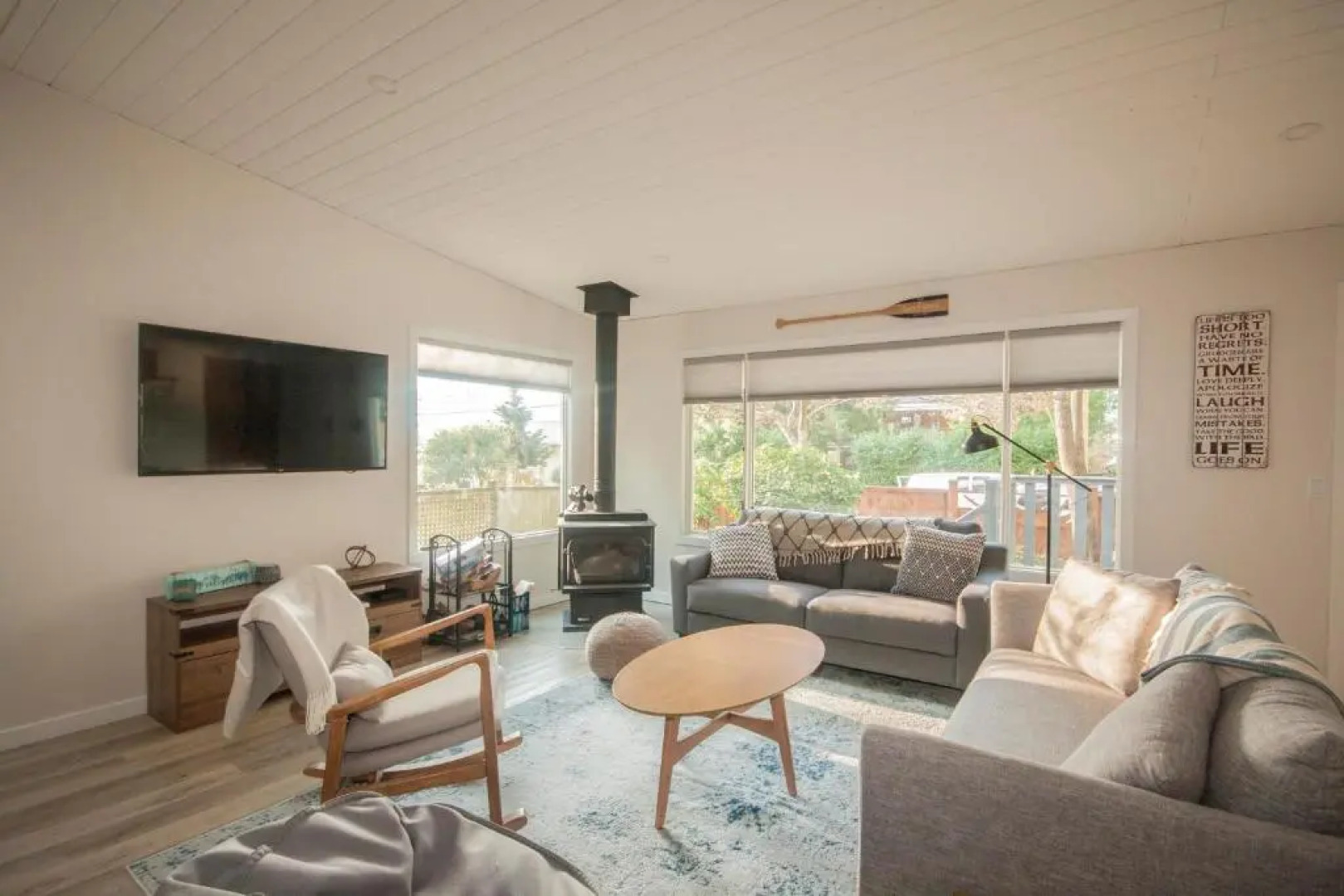 Cedar Creek Cottage 4BR - Welcome to Your Private Oasis Steps from the Beach