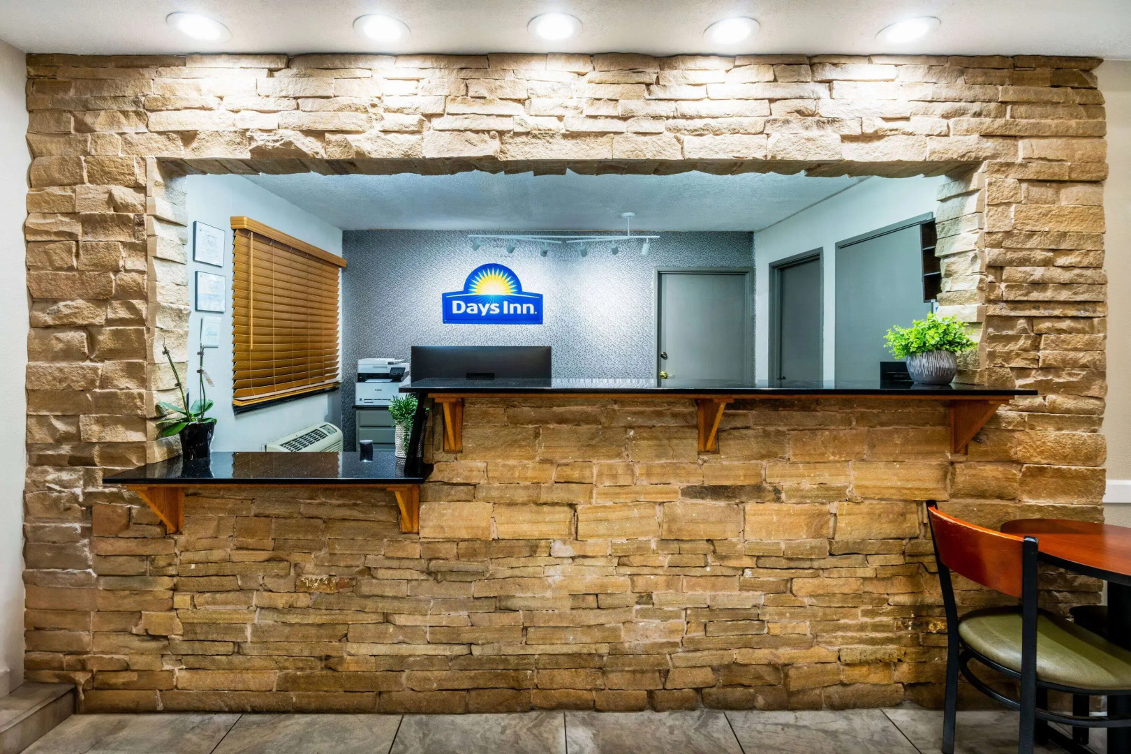 Days Inn by Wyndham Los Lunas