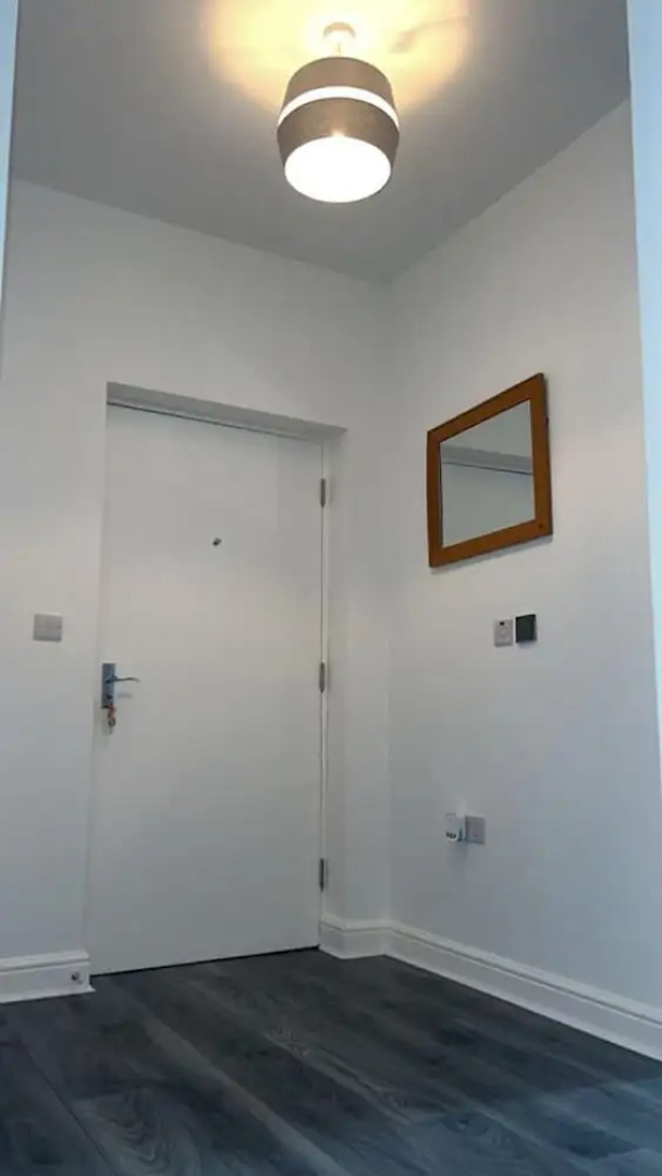 Beautiful 1-bed Apartment in Tipton