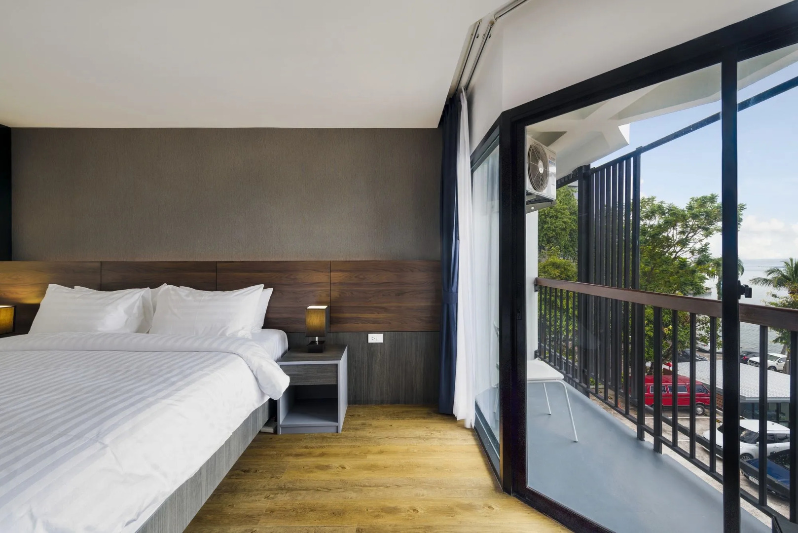 The Loft Seaside Sriracha