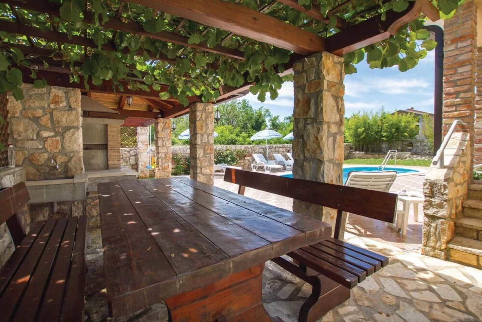 Amazing Home in Nedescina With Wifi and 5 Bedrooms