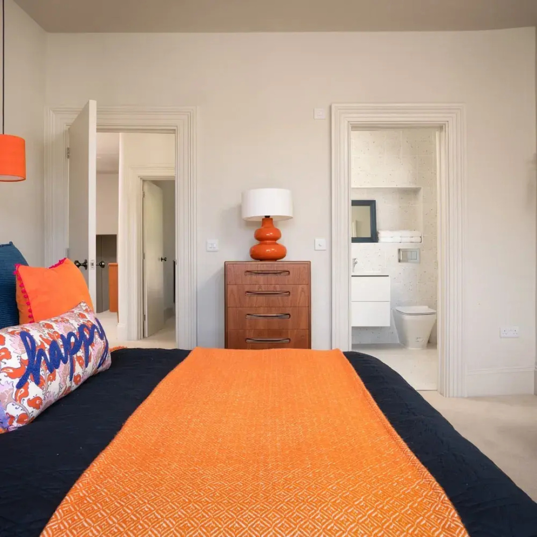 Two Guns in Kingswear