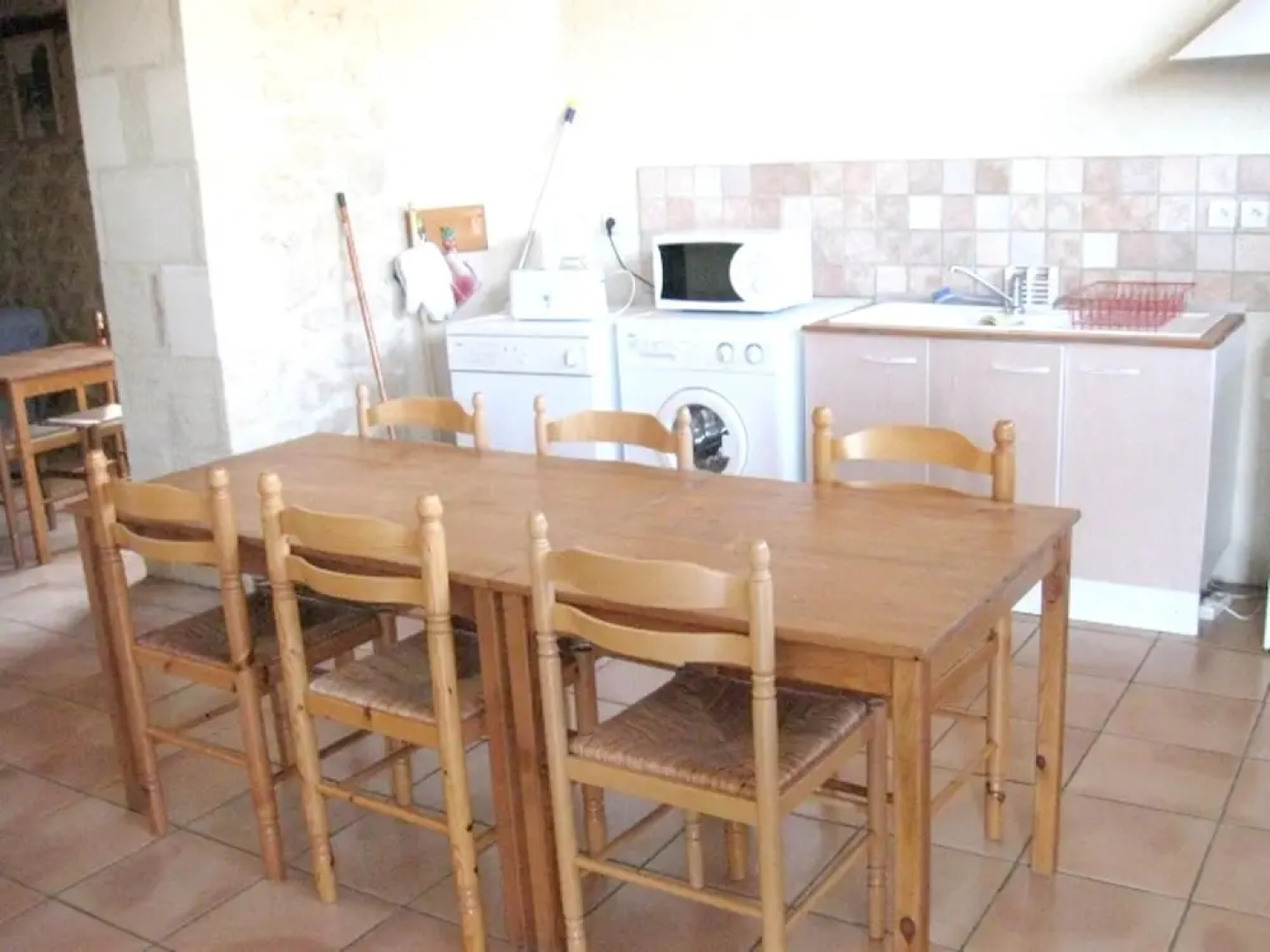 House With 2 Bedrooms in Blaignac, With Pool Access, Furnished Garden