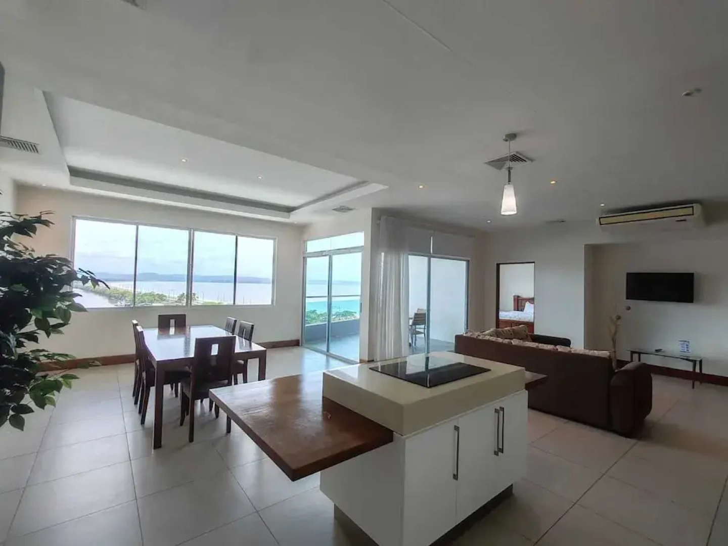 Puerto Azul Residences