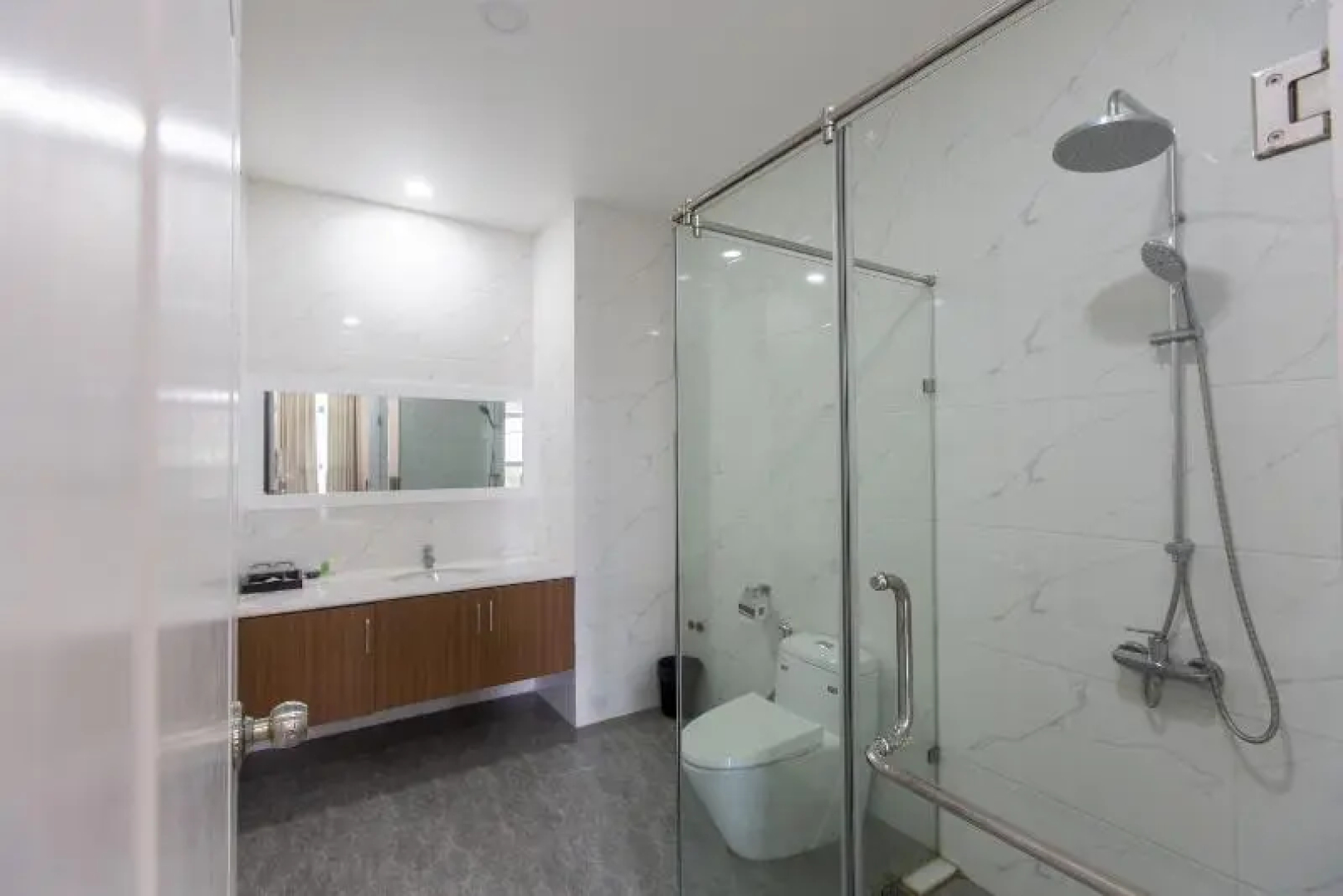 Hoang Hung Hotel