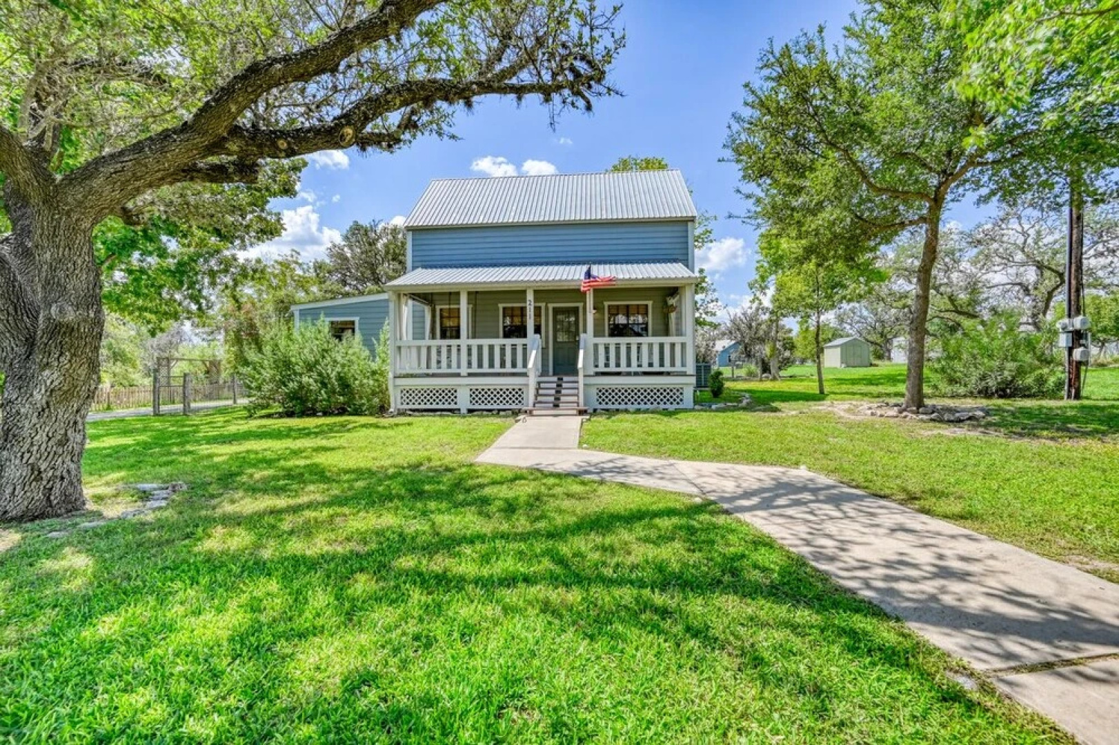 Sunday Abode on Wine Trail 5 Min to Heart of Main