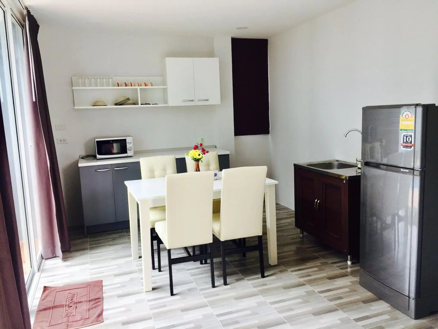Cova Mykonos Suites