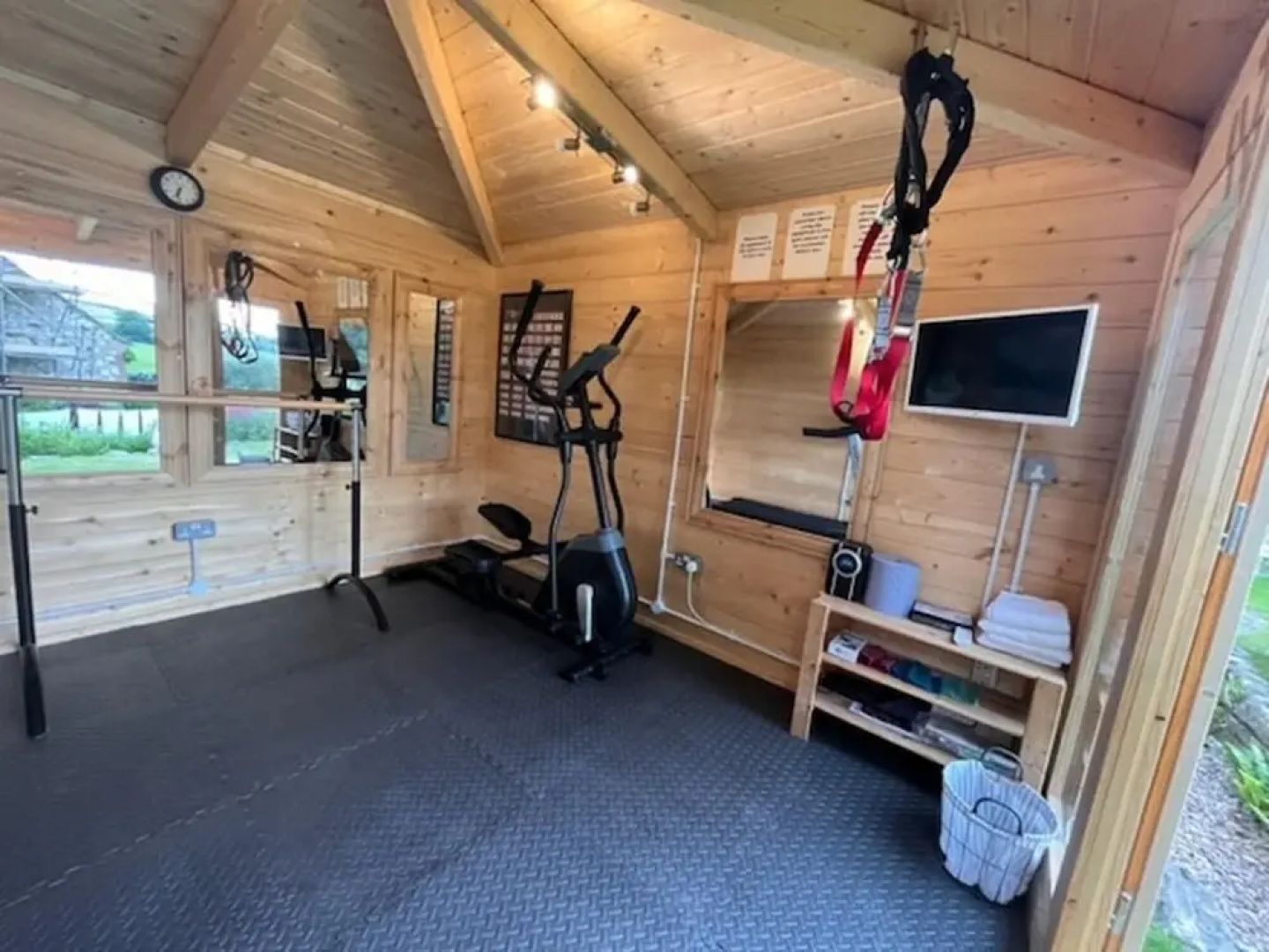Little Clatterford Walkers Paradise for 2 Close to Carisbrooke Castle