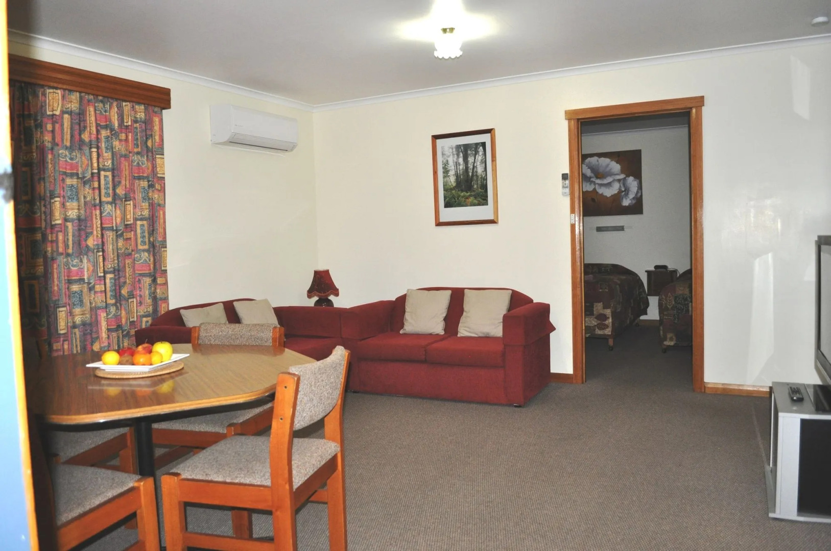 Sharonlee Strahan Villas