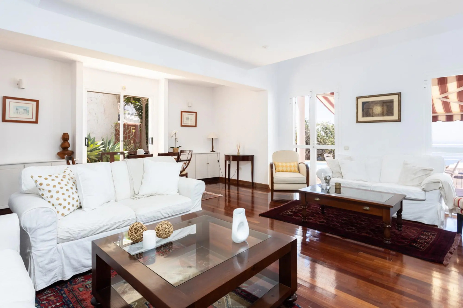 Home2Book Stunning Villa Raquel, Pool & View