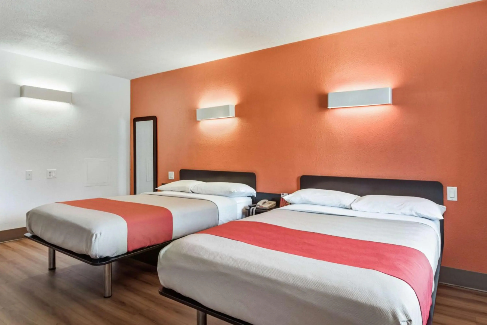 Motel 6 Youngstown, OH