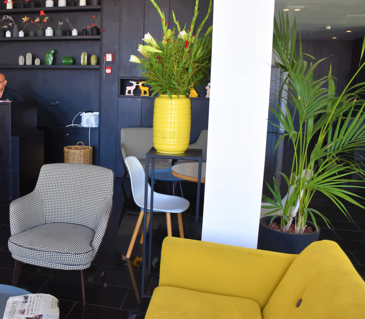 Sea Side by Zvieli Hotels