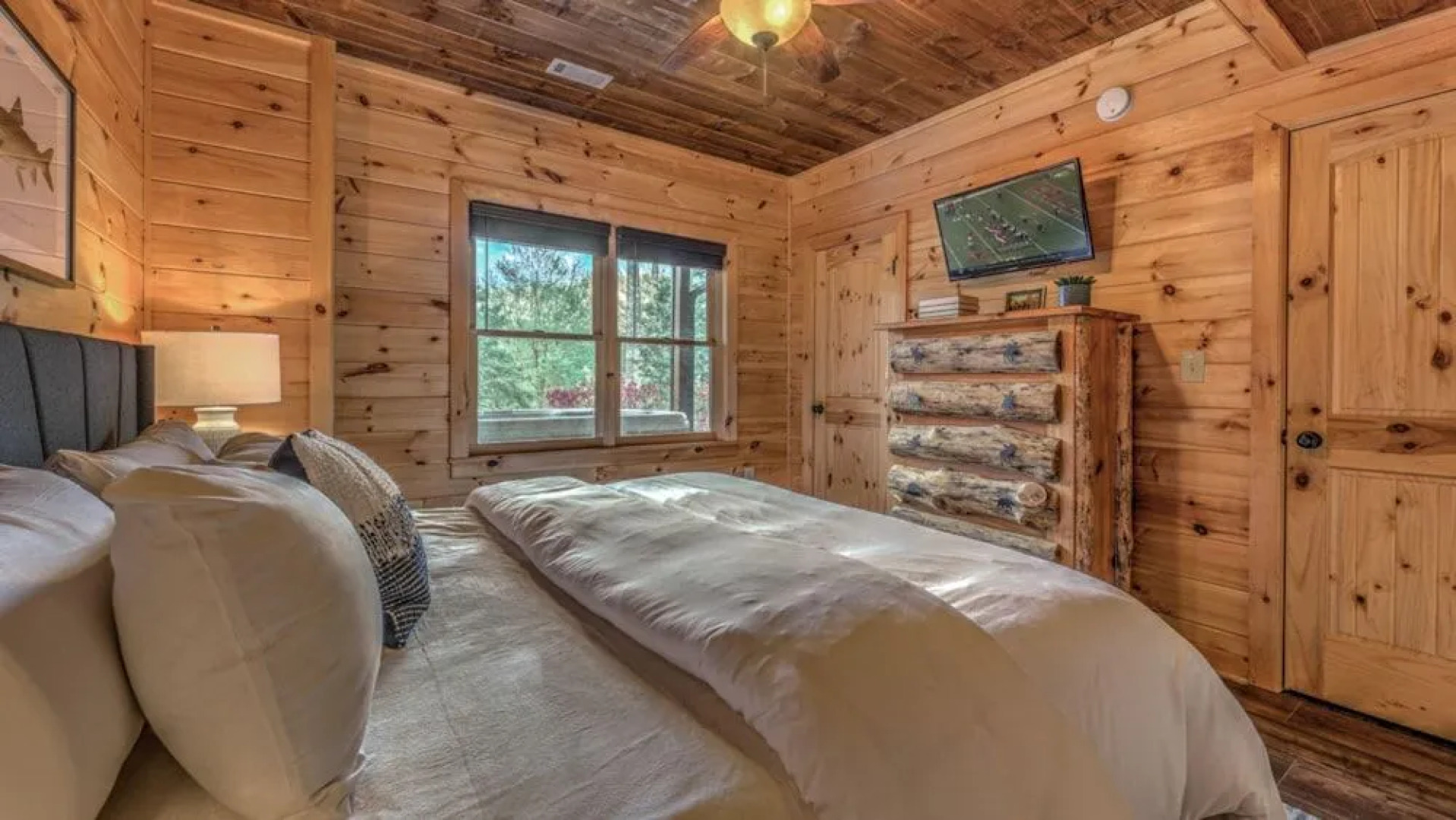 Aska Pines by Escape to Blue Ridge