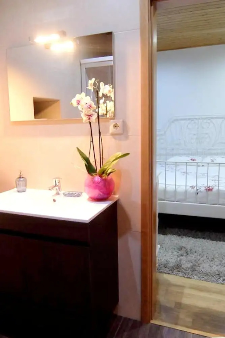 Villa With 2 Bedrooms in Lousada, With Wonderful Lake View, Private Pool, Enclosed Garden